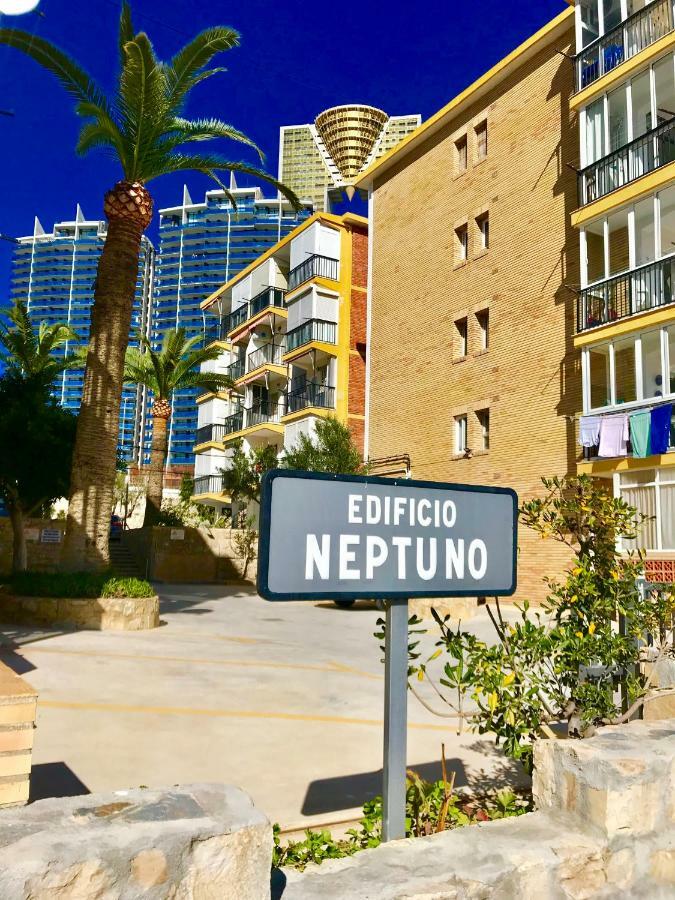 Neptuno On The Beach Бенидорм Екстериор снимка